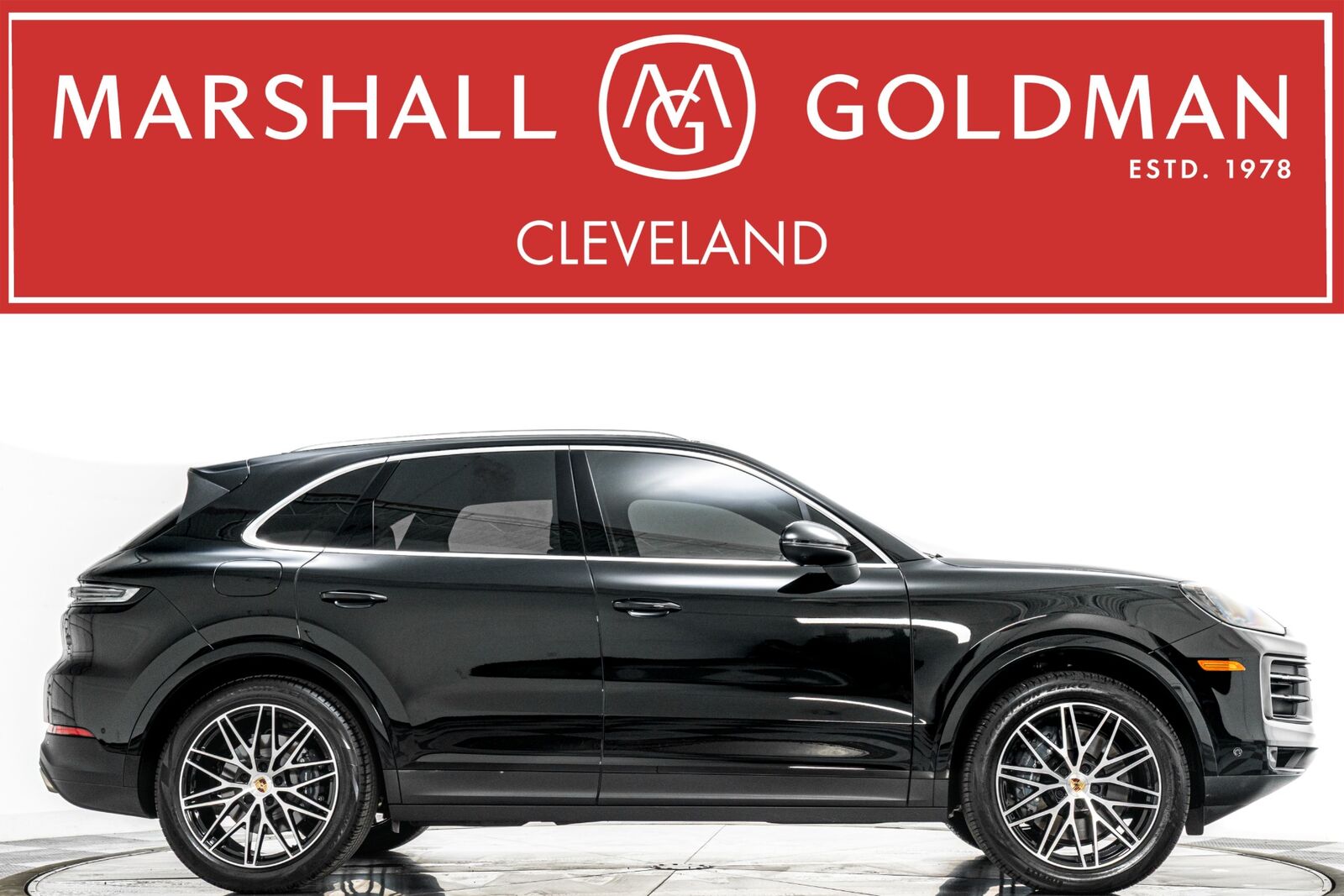 2025 PORSCHE Cayenne