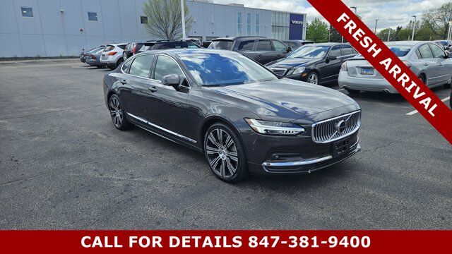 2023 VOLVO S90