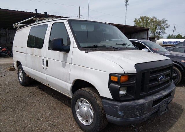 2011 FORD E-150