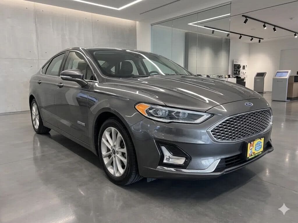 2019 FORD Fusion