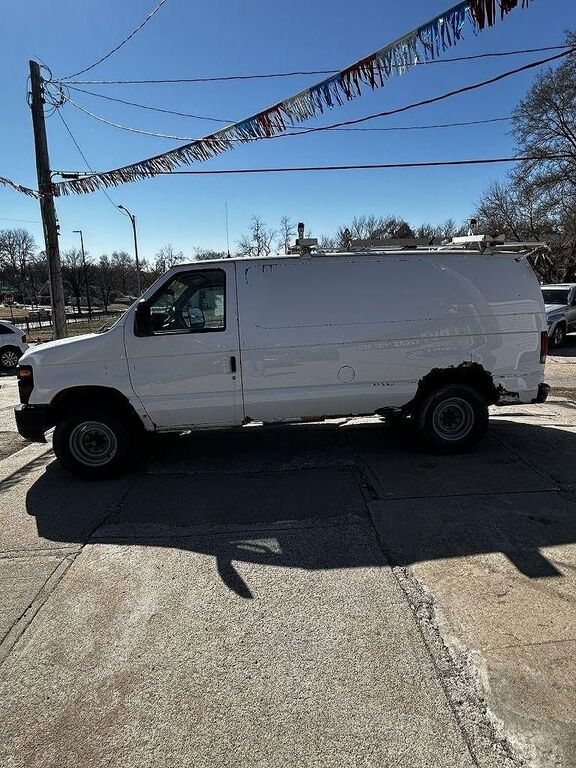 2009 FORD E-250