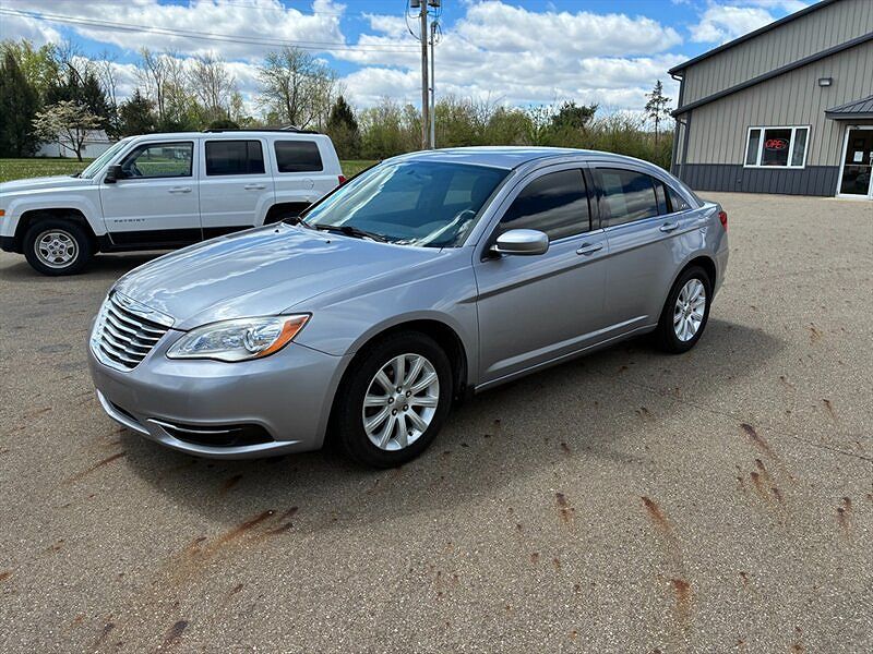 2013 CHRYSLER 200