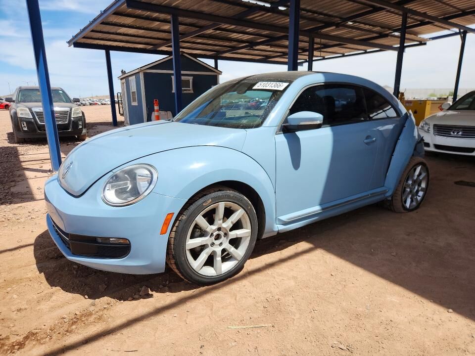 2012 VOLKSWAGEN Beetle