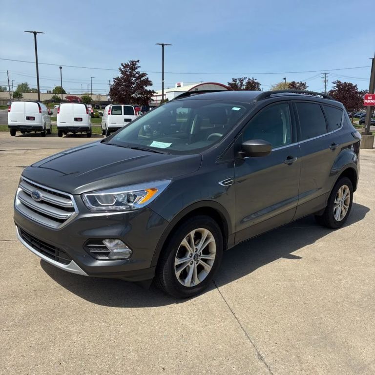 2017 FORD Escape