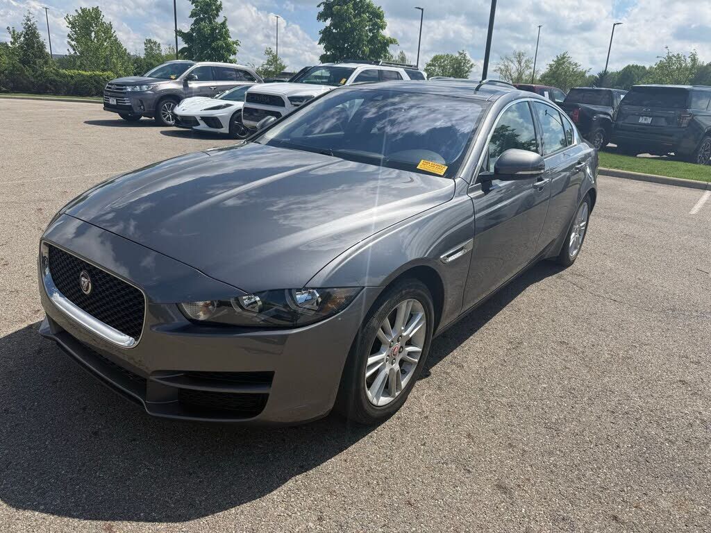 2017 JAGUAR XE
