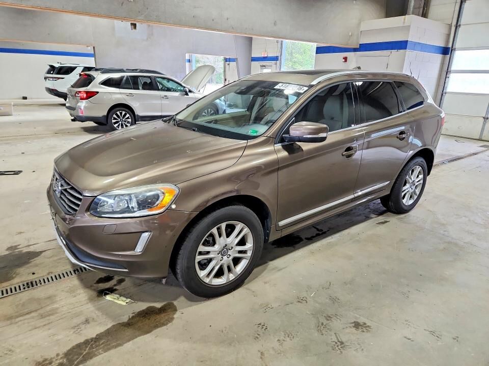 2015 VOLVO XC60
