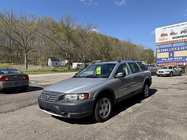 2004 VOLVO XC70