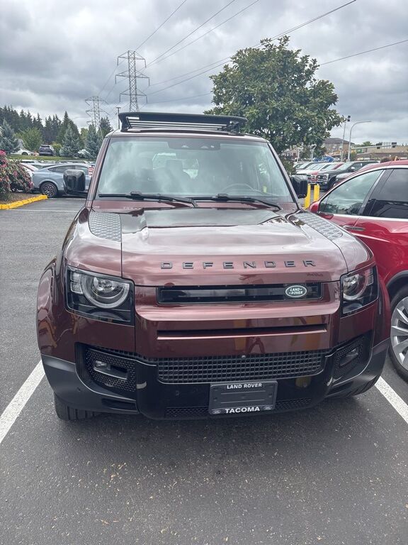 2023 LAND ROVER Defender