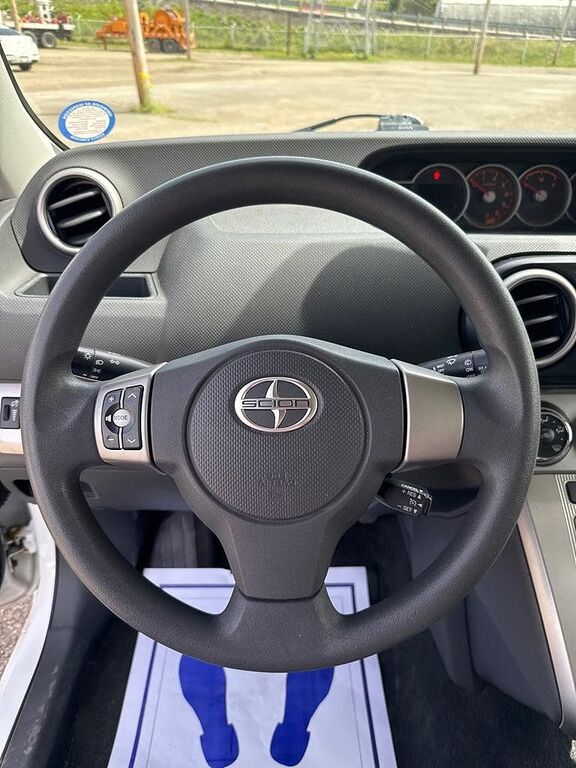 2015 TOYOTA SCION
