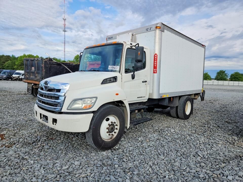2013 HINO Incomplete Vehicle