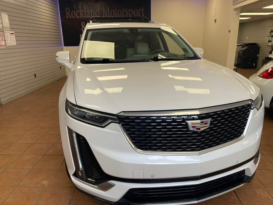 2021 CADILLAC XT6