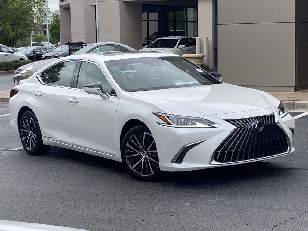 2022 LEXUS ES
