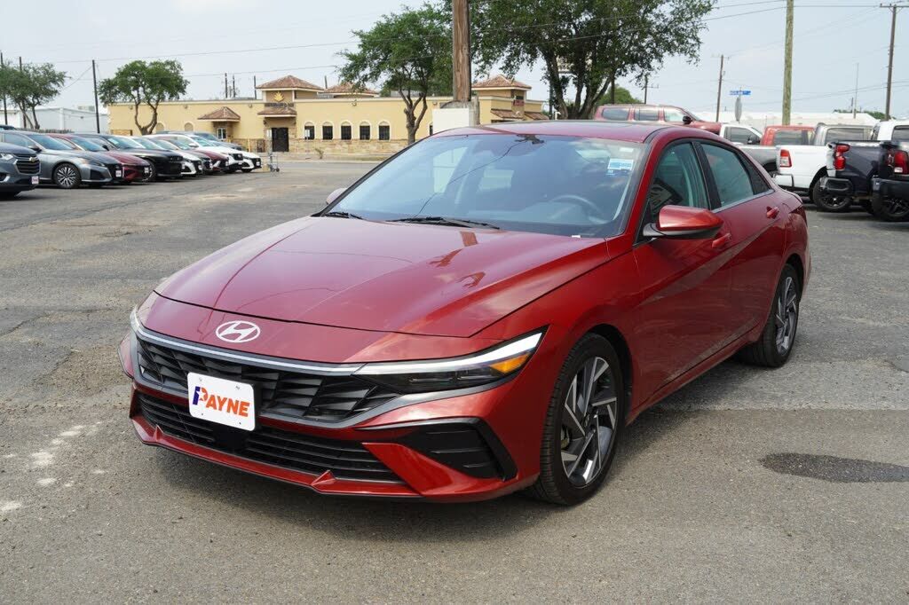 2025 HYUNDAI Elantra
