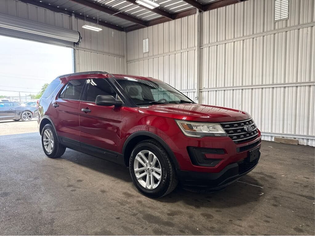 2017 FORD Explorer
