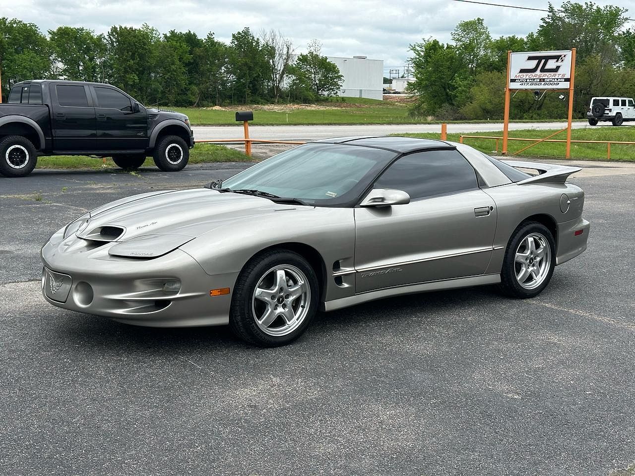 2002 PONTIAC Firebird