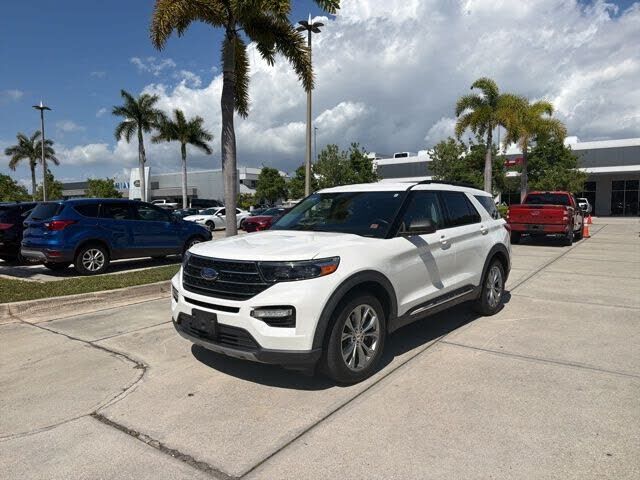 2021 FORD Explorer
