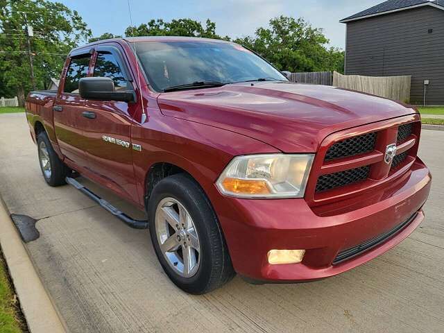 2012 DODGE Ram
