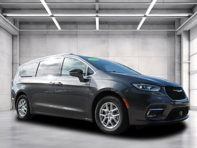 2022 CHRYSLER Pacifica