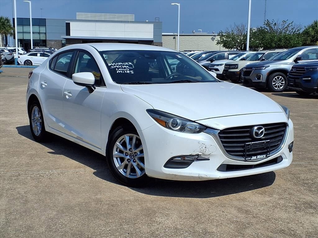 2018 MAZDA Mazda3