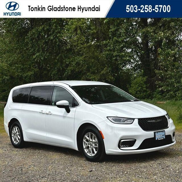 2023 CHRYSLER Pacifica