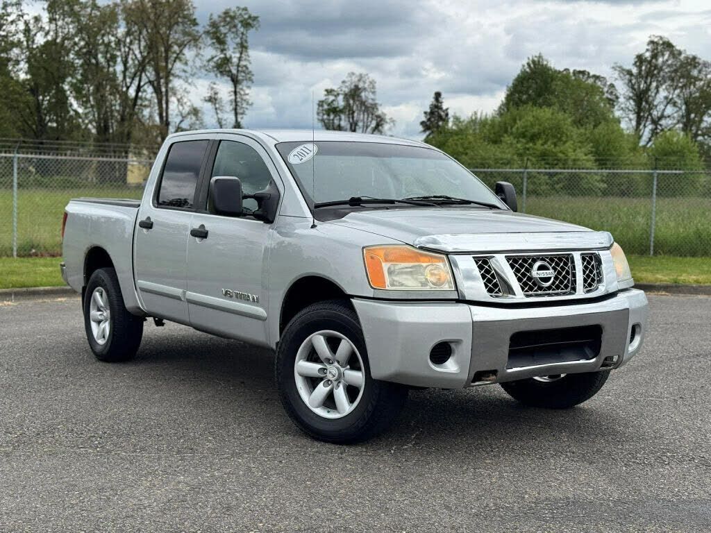 2011 NISSAN Titan