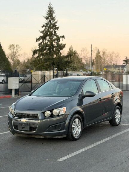 2016 CHEVROLET Sonic