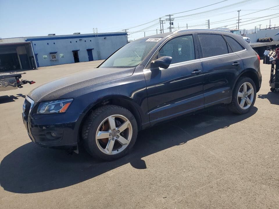 2010 AUDI Q5