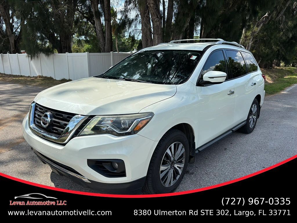 2017 NISSAN Pathfinder