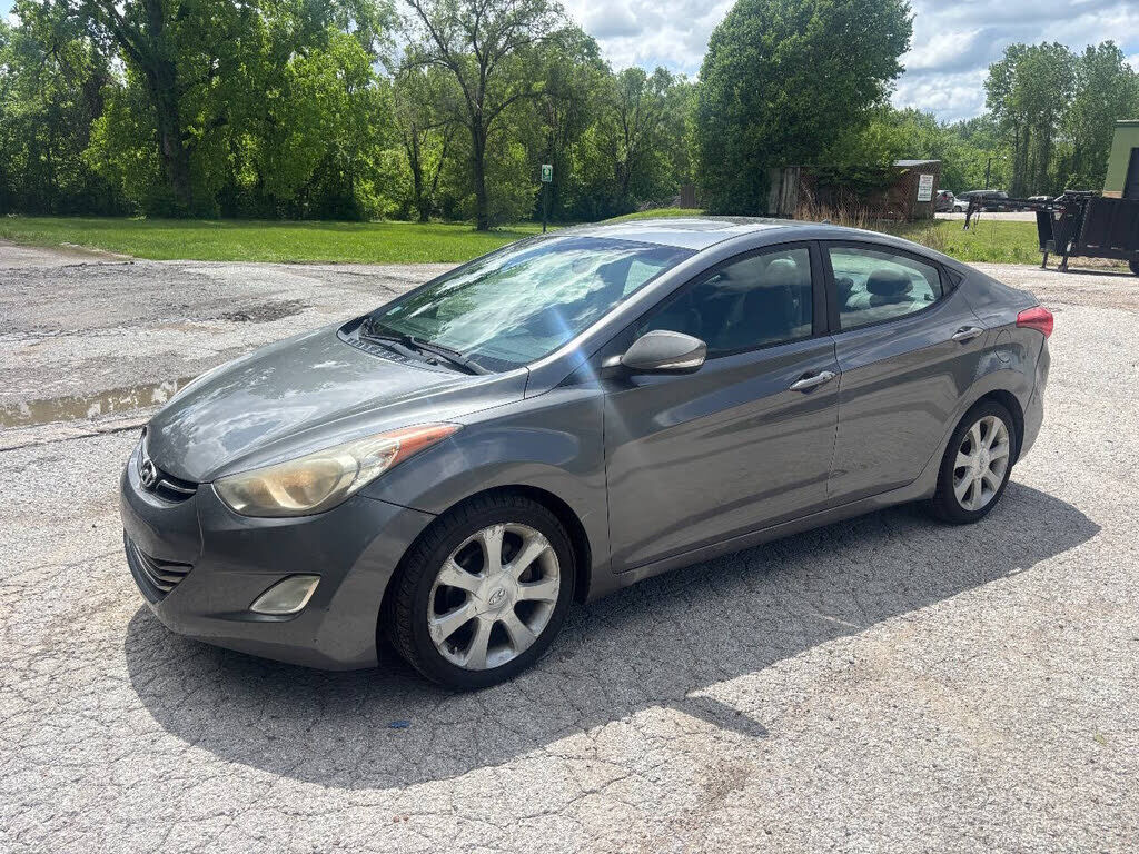 2012 HYUNDAI Elantra