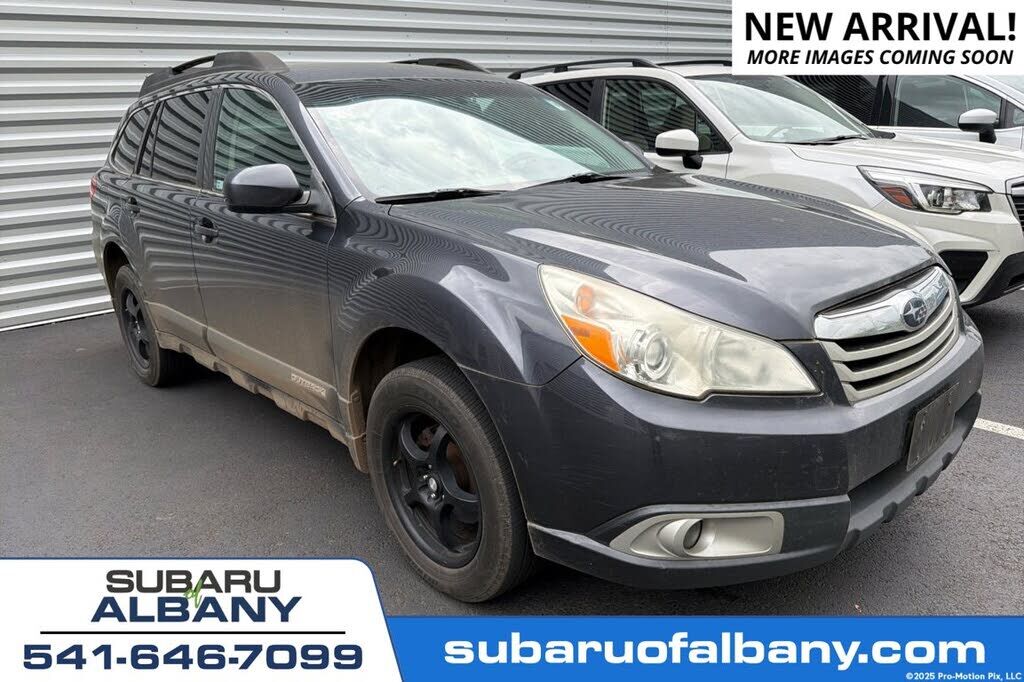 2011 SUBARU Outback