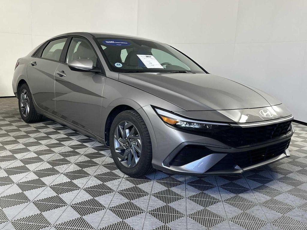 2024 HYUNDAI Elantra