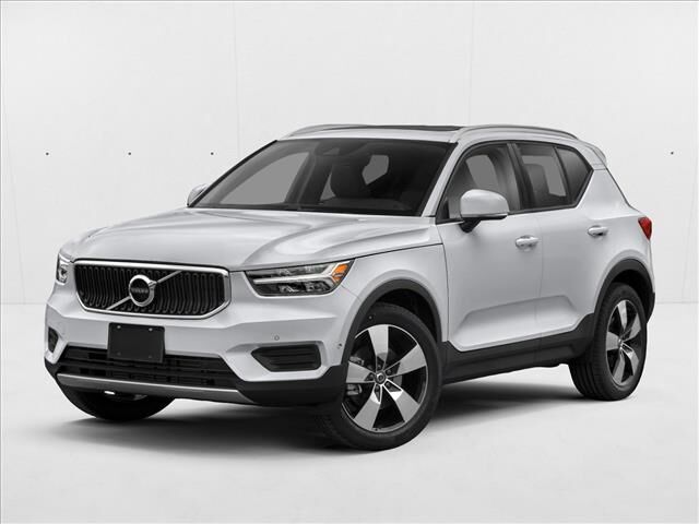 2019 VOLVO XC40