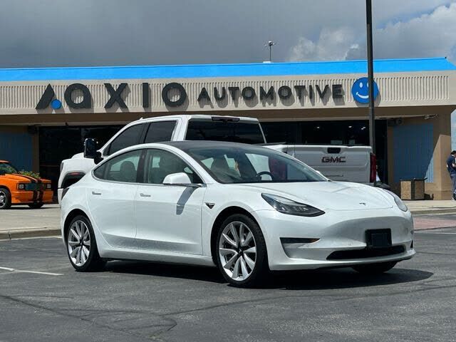 2019 TESLA Model 3