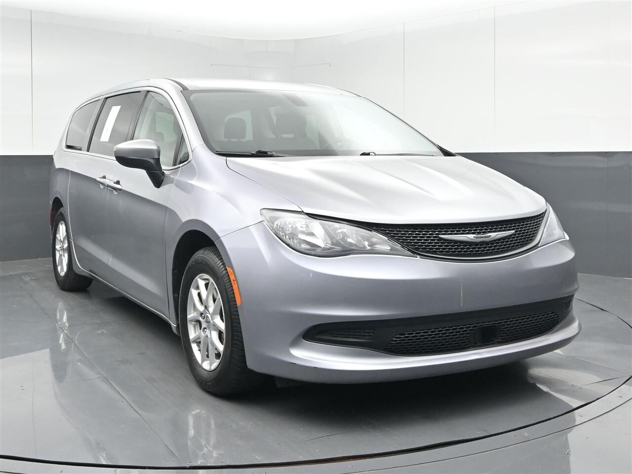 2021 CHRYSLER Voyager