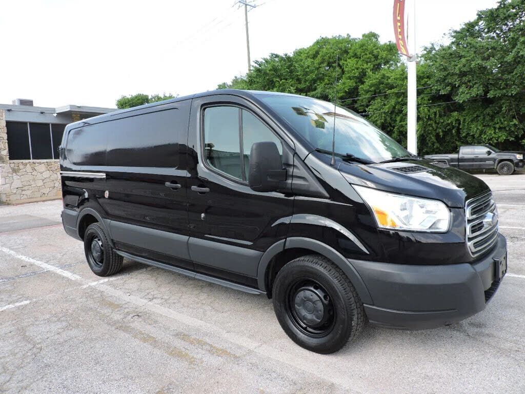 2018 FORD Transit