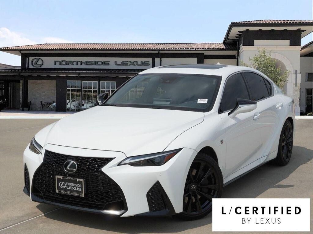 2023 LEXUS IS