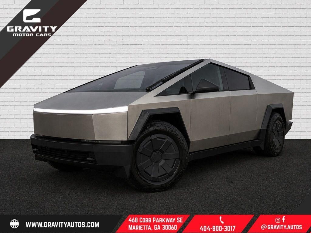 2025 TESLA Cybertruck