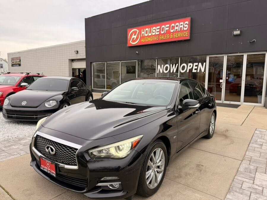 2016 INFINITI Q50