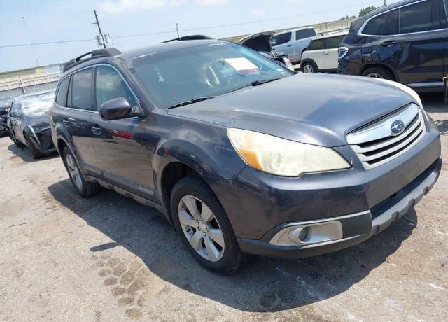 2011 SUBARU Outback