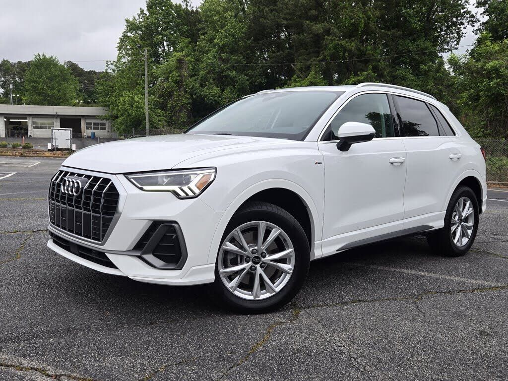 2023 AUDI Q3