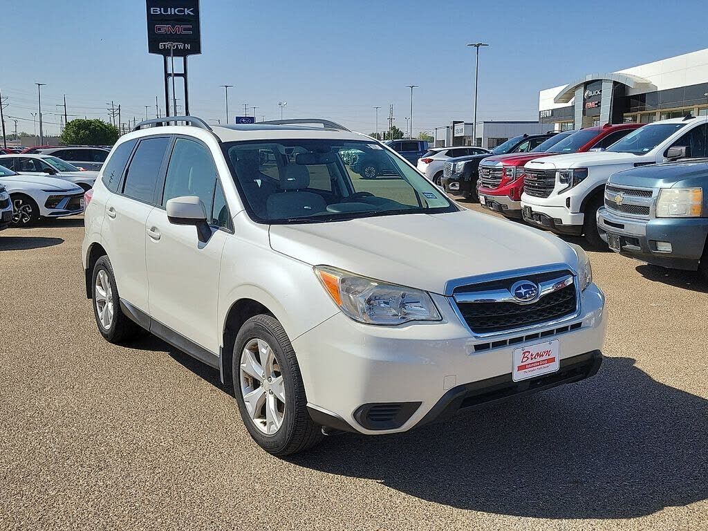 2015 SUBARU Forester