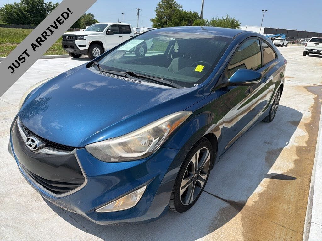 2014 HYUNDAI Elantra