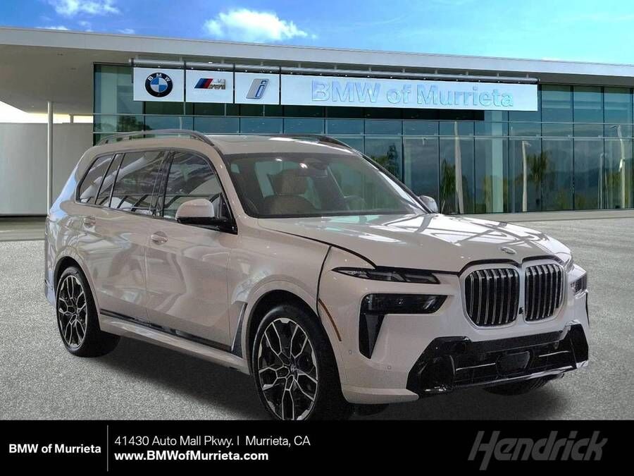 2026 BMW X7