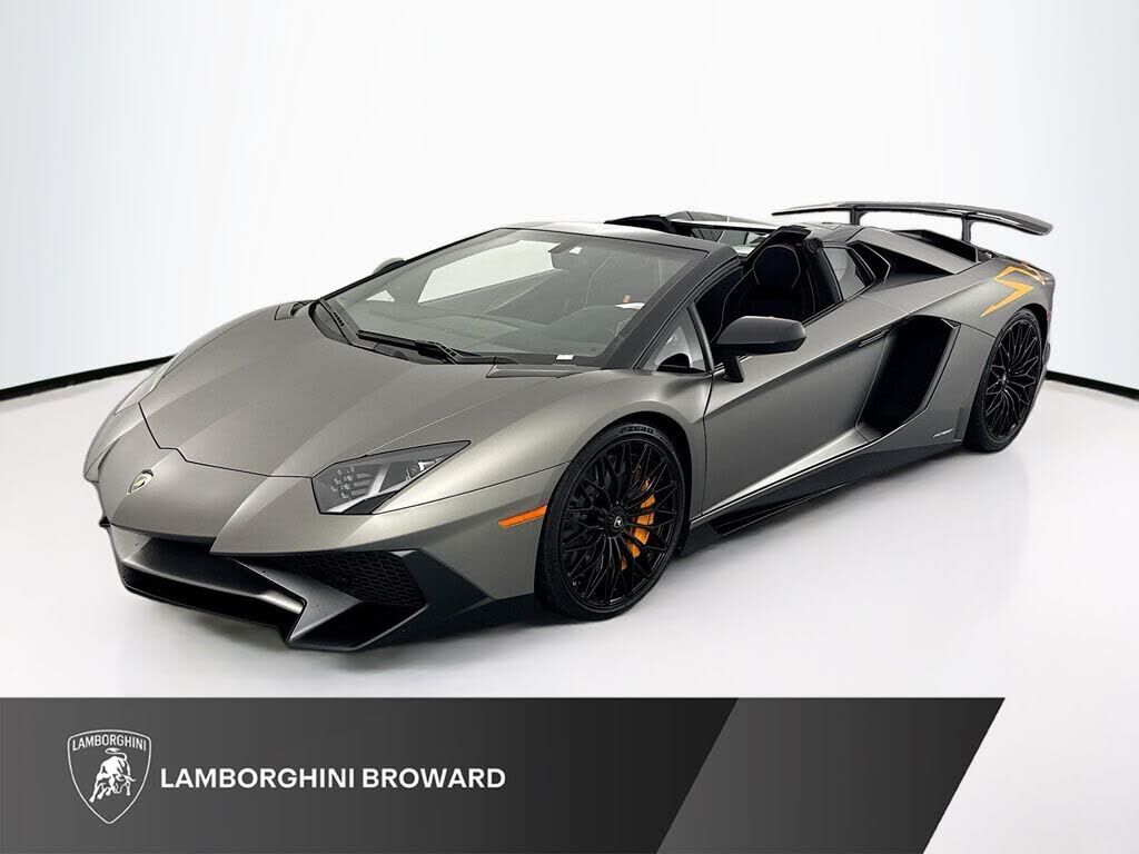 2017 LAMBORGHINI Aventador