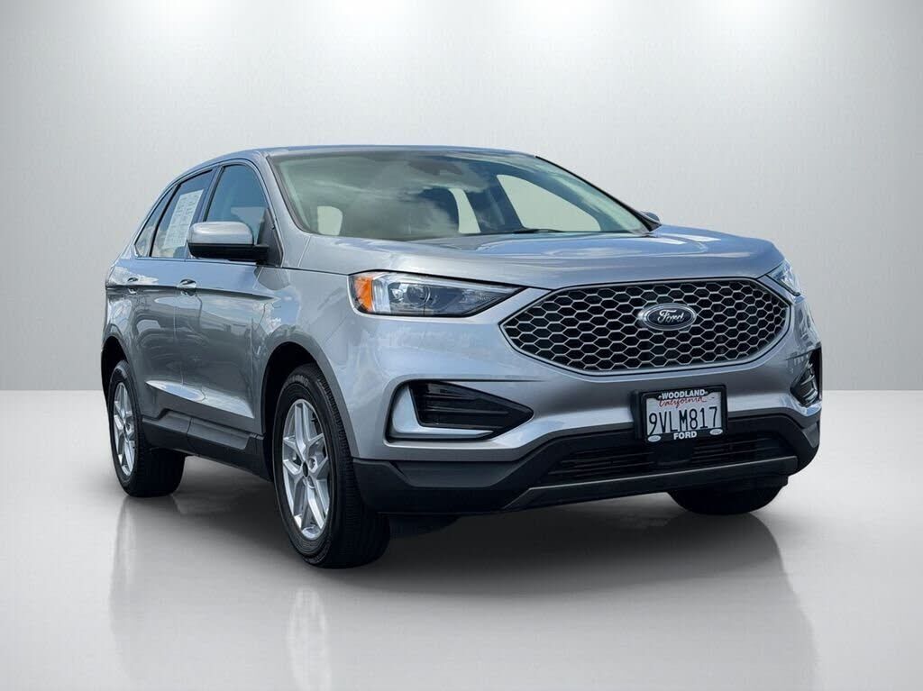 2023 FORD Edge