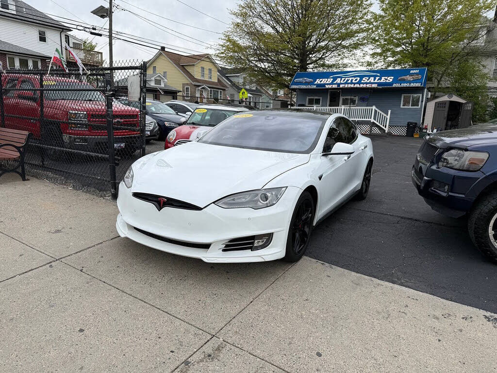 2014 TESLA Model S