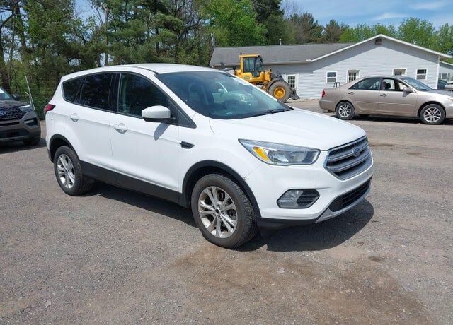2017 FORD Escape