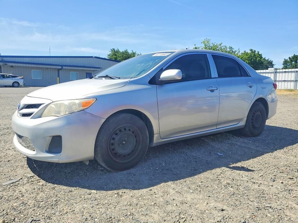 2011 TOYOTA Corolla