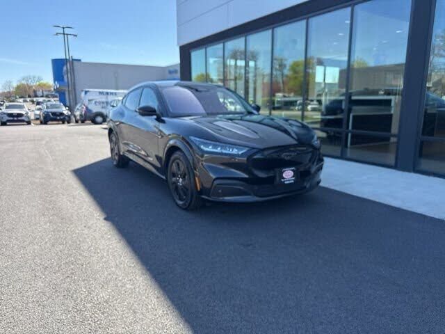 2022 FORD Mach-E