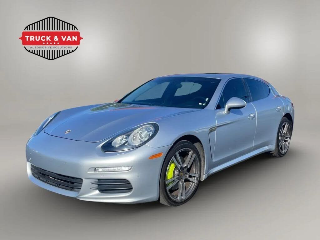 2015 PORSCHE Panamera